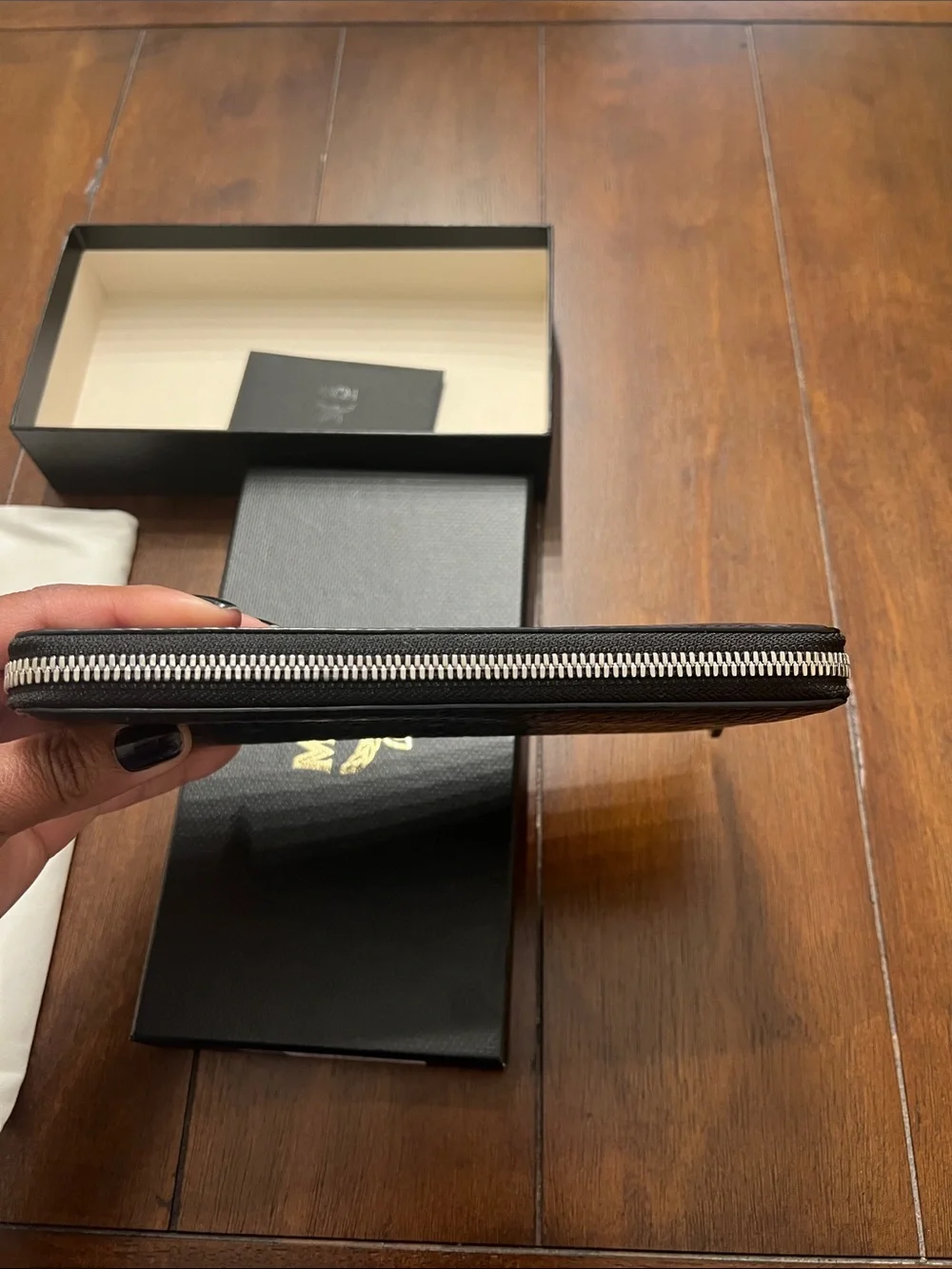 ❤️ MCM Black Logo Embossed Large Leather Monogram Wallet